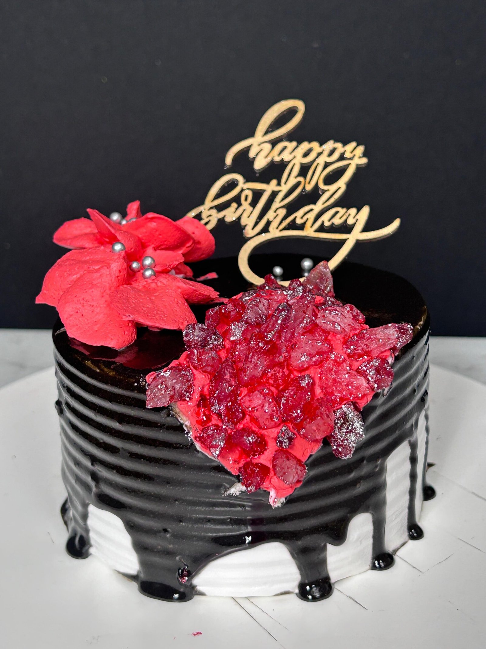 8 Types of Trending Designer Cakes - Image 4